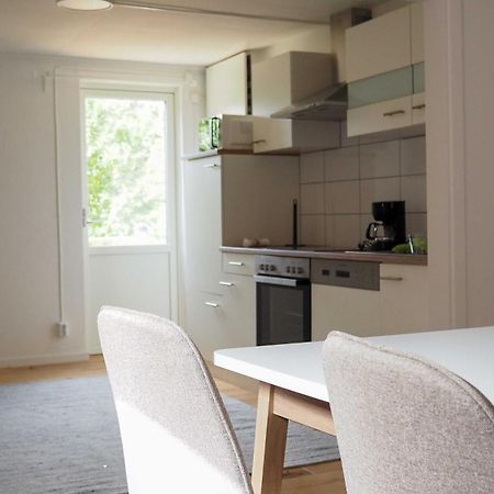 Komplett Laegenhet Med Sjoeutsikt Malmon Exterior photo
